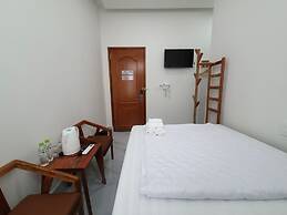 HERO HOSTEL & BILLIARDS