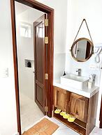 HERO HOSTEL & BILLIARDS