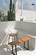 HERO HOSTEL & BILLIARDS