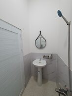 HERO HOSTEL & BILLIARDS