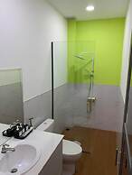 HERO HOSTEL & BILLIARDS