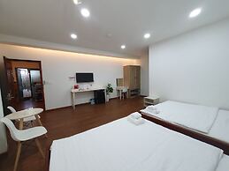 HERO HOSTEL & BILLIARDS