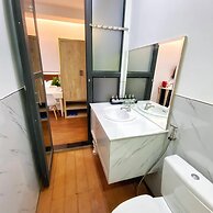 HERO HOSTEL & BILLIARDS