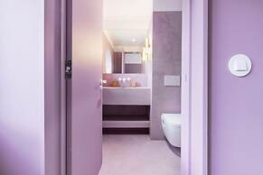 Olala Rainbow Suites