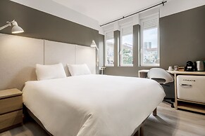 Olala Rainbow Suites