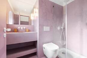 Olala Rainbow Suites