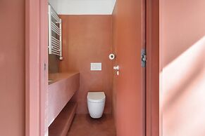 Olala Rainbow Suites