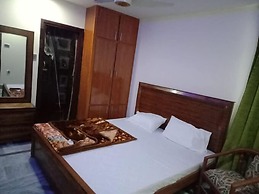Urwa Hotel & Restaurent