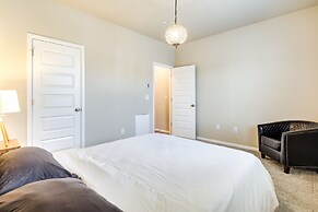 Furnished Patio & Fire Pit: Bremerton Home!