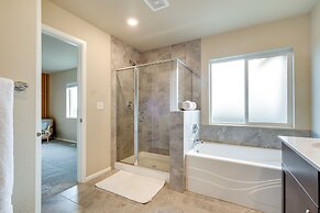 Furnished Patio & Fire Pit: Bremerton Home!