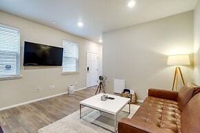 Furnished Patio & Fire Pit: Bremerton Home!