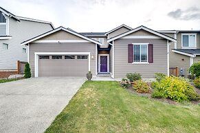 Furnished Patio & Fire Pit: Bremerton Home!