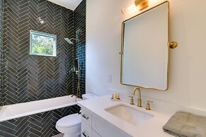 Pet-friendly Houston Home ~ 3 Mi to Downtown!