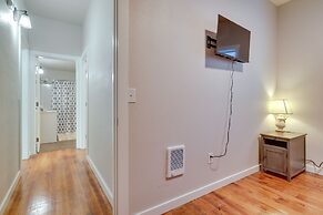 Lafayette Townhome: Cozy Retreat w/ Private Patio