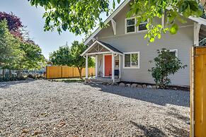 Lafayette Townhome: Cozy Retreat w/ Private Patio