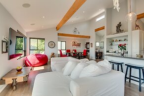 Malibu Retreat w/ Balcony & Mountain Views