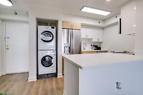 Modern & Charming Apt With Rooftop