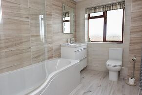 Dartmouth House - Bayside