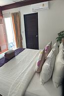 Aromdee @ Naithon Beach