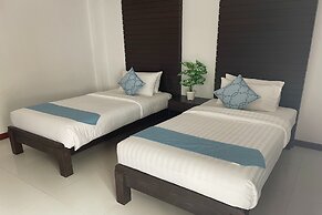 Aromdee @ Naithon Beach