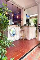 Aromdee @ Naithon Beach