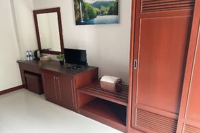 Aromdee @ Naithon Beach