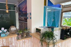 Aromdee @ Naithon Beach