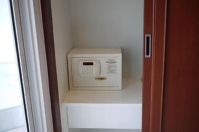 Aromdee @ Naithon Beach