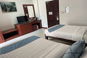 Aromdee @ Naithon Beach