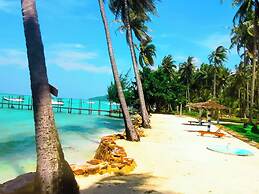 Ary's Lagoon by Cocotel