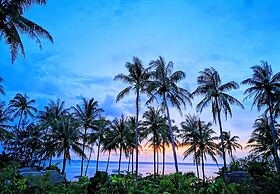 Ary's Lagoon by Cocotel