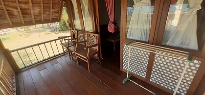 Ary's Lagoon by Cocotel