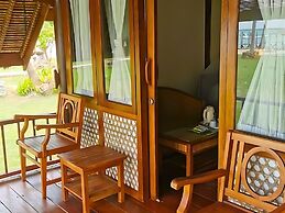 Ary's Lagoon by Cocotel