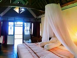 Ary's Lagoon by Cocotel