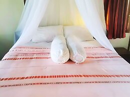 Ary's Lagoon by Cocotel