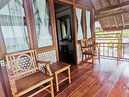 Ary's Lagoon by Cocotel