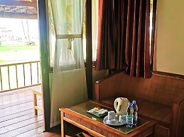 Ary's Lagoon by Cocotel