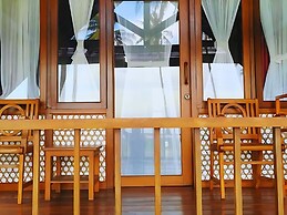 Ary's Lagoon by Cocotel