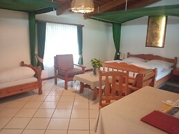 Dik Dik Hotel