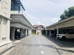 Huern Kan Thong Hotel