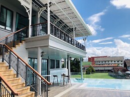 Huern Kan Thong Hotel