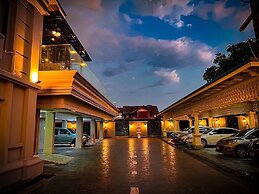 Huern Kan Thong Hotel