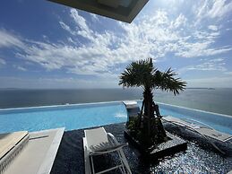 Copacabana Jomtien Beach Condo