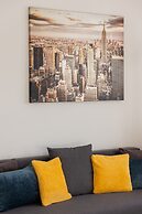 Kopcińskiego Apartment Warsaw by Renters