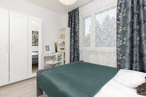 Kopcińskiego Apartment Warsaw by Renters