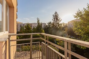 Kopcińskiego Apartment Warsaw by Renters