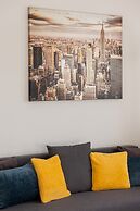 Kopcińskiego Apartment Warsaw by Renters