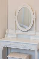 Kopcińskiego Apartment Warsaw by Renters