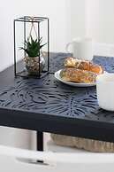 Kopcińskiego Apartment Warsaw by Renters