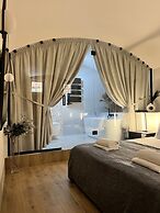 Luxury Leo Apartment Spa & Garden